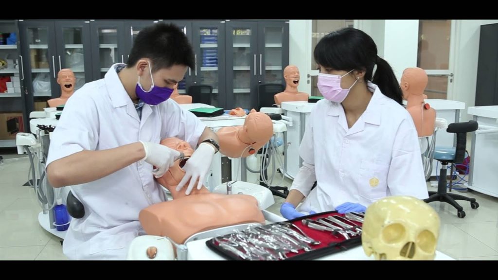 mahasiswa kedokteran gigi UI
